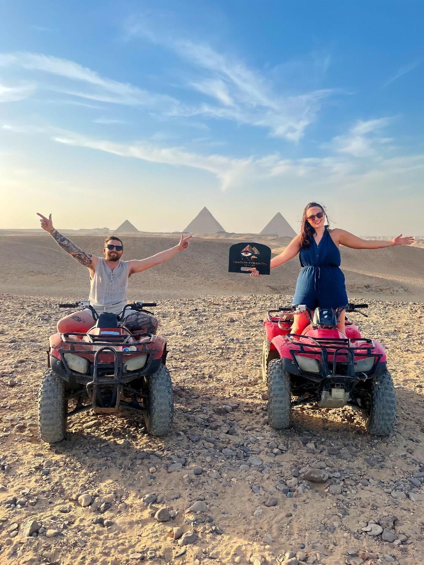 Shadow Pyramids Suites And Jacuzzi Kafrat al Jabal Екстер'єр фото