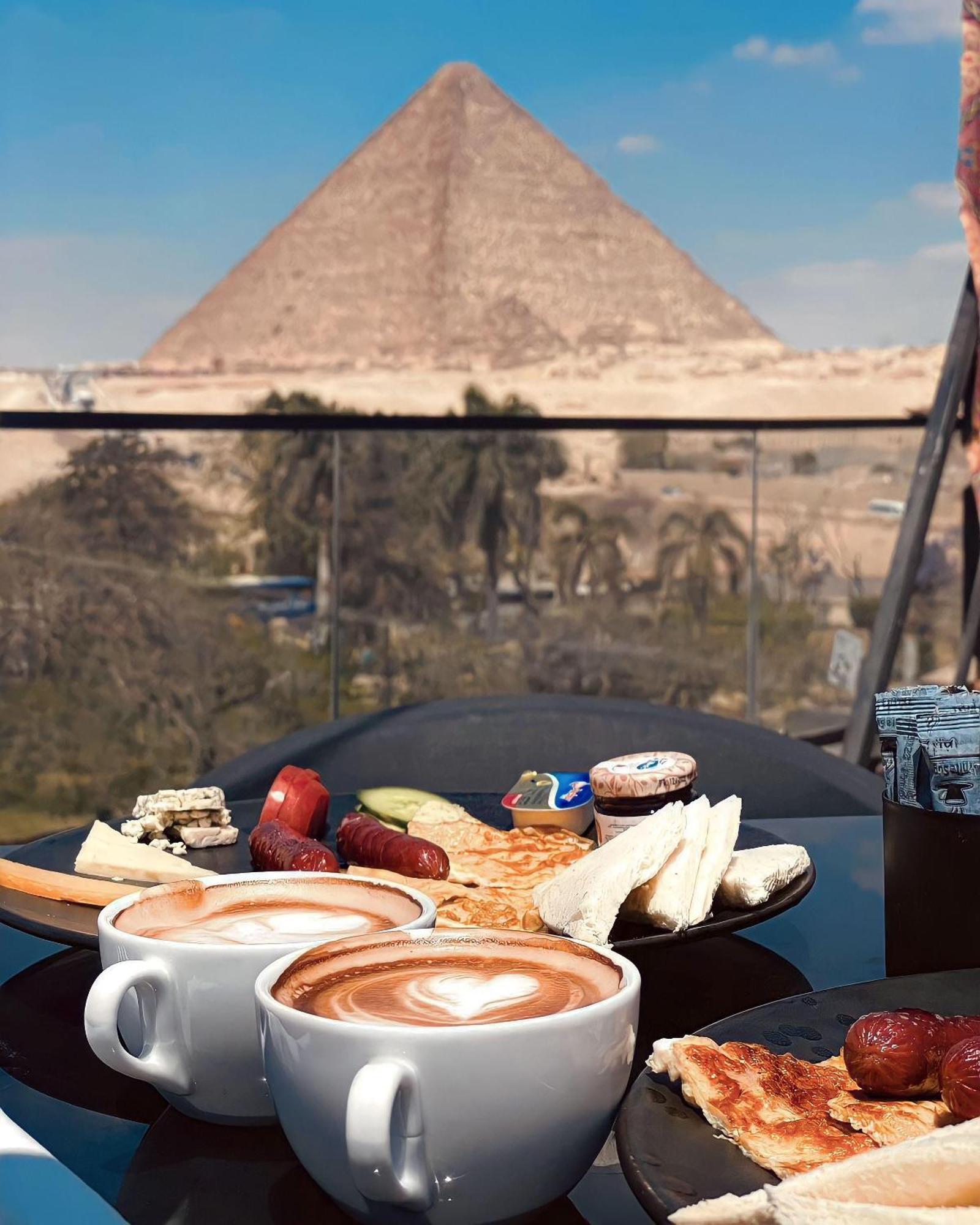 Shadow Pyramids Suites And Jacuzzi Kafrat al Jabal Екстер'єр фото