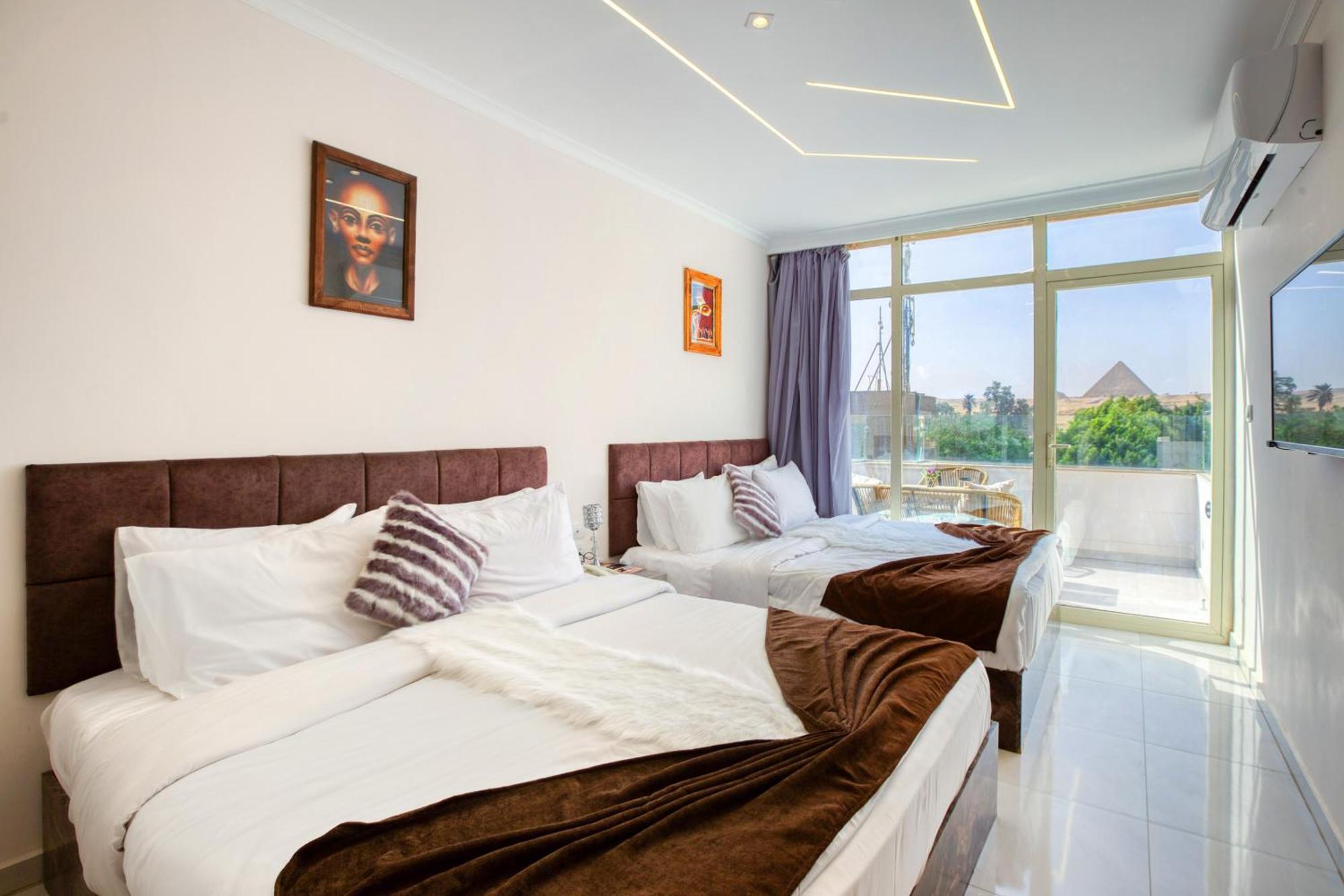 Shadow Pyramids Suites And Jacuzzi Kafrat al Jabal Екстер'єр фото